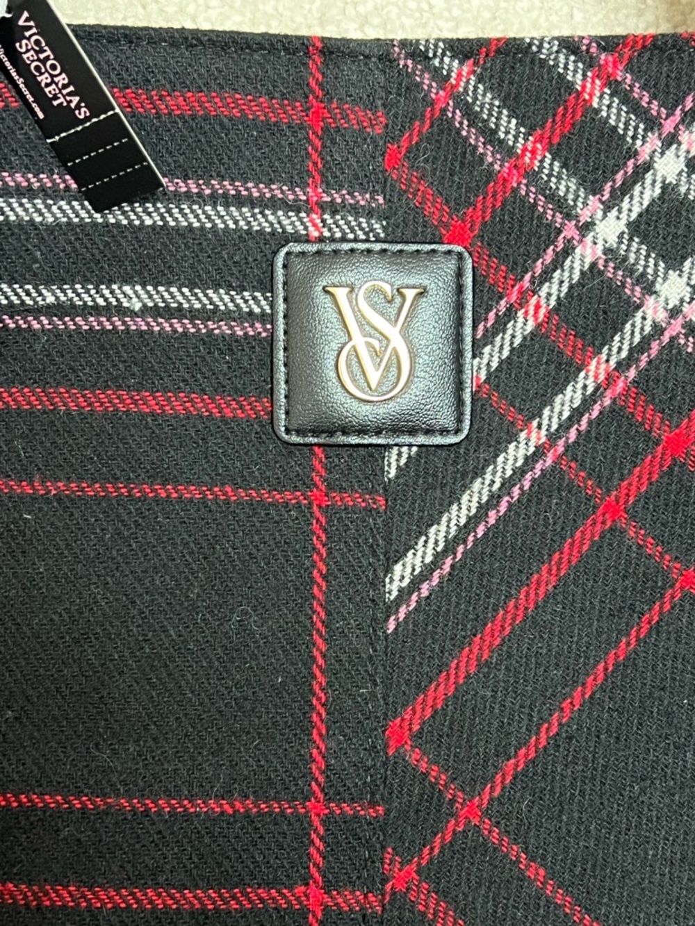 NWT Victoria’s Secret Black Red & Pink Plaid Large Tote Bag - Picture 5 of 6